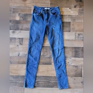 Levi Skinny Jeans